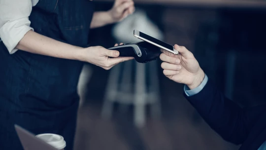 Contactless smartphone payment
